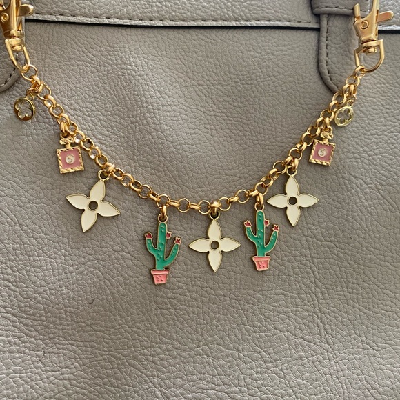 Cactus design chain charm - Picture 3 of 4